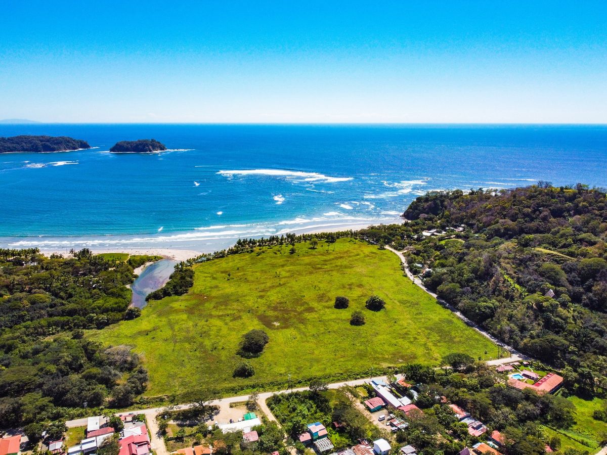 Experience the vibrant energy of 'Summer at Bryals Place' at Hostel Marisol, Playa Samara on August 31, 2025.